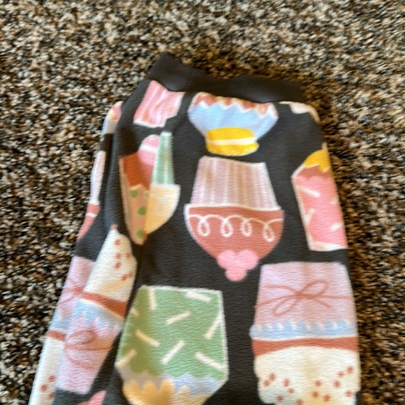 Carters Pajamas - Picture 2 of 4